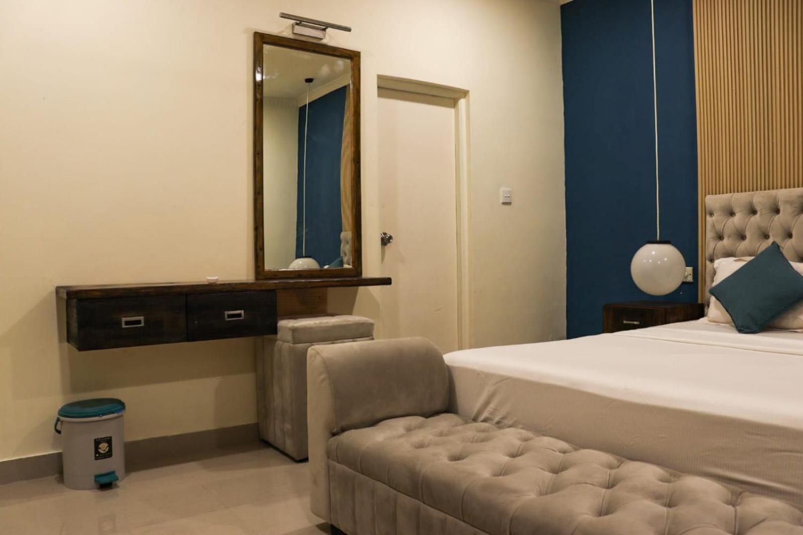 Equatorial Divers Lodge Addu City Екстериор снимка